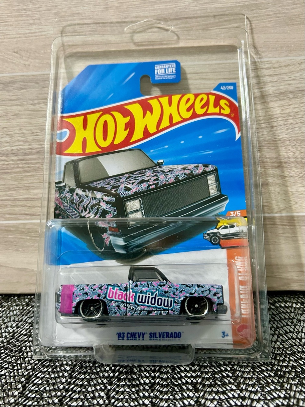 Hot Wheels 83 Chevy Silverado